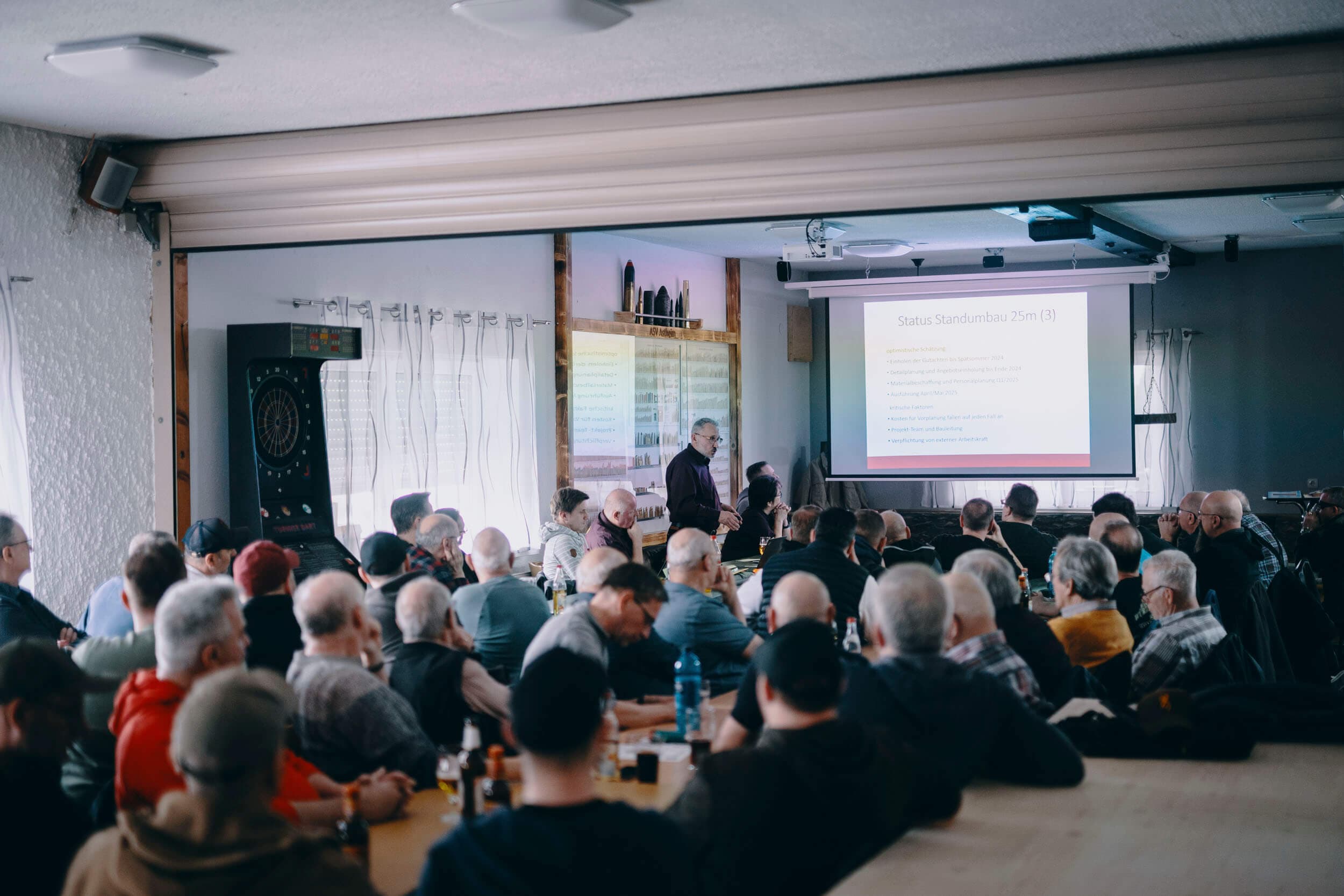 Volle Reihen bei einer Mitgliederversammlung des Astheimer Schützenvereins